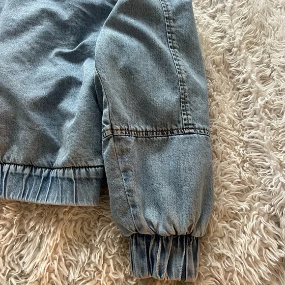 American Eagle Cropped Denim Fur Jacket - Picture 13 of 13